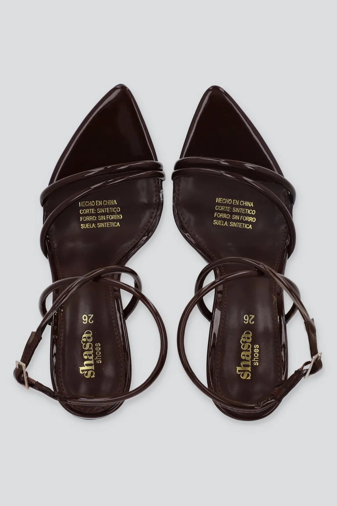 Tacón puntal tiras charol