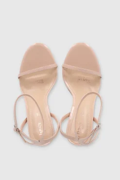 Tacón sencillo tiras delgadas charol