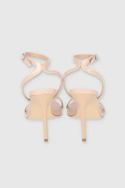 Tacón sencillo tiras delgadas charol