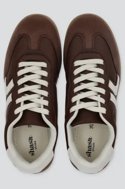 Tenis casual contraste materiales lineas