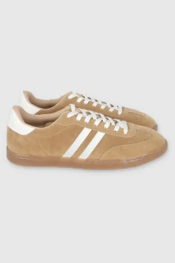 Tenis casual suede dos lineas