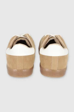 Tenis casual suede dos lineas