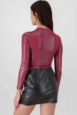 Top crop manga larga detalle brillos