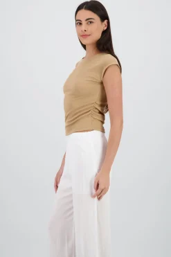 Top cuello alto sin mangas de rib