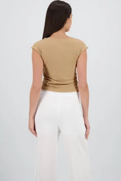 Top cuello alto sin mangas de rib