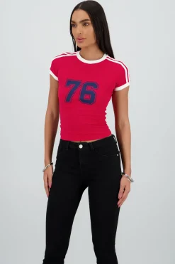 Top estampado contraste