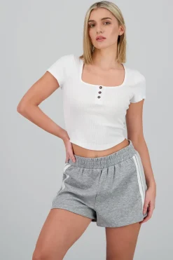 Top manga corta escote cuadrado con botones