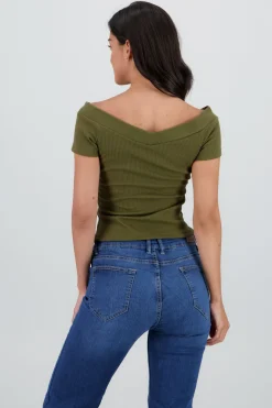 Top off shoulder manga corta