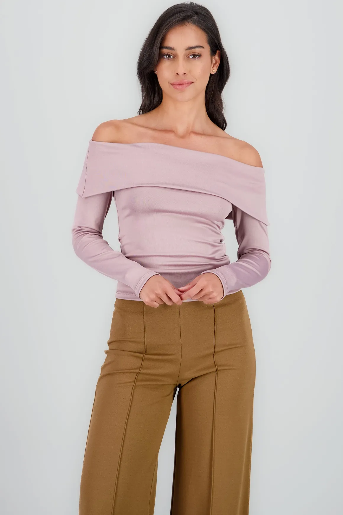 Top off shoulder manga larga liso