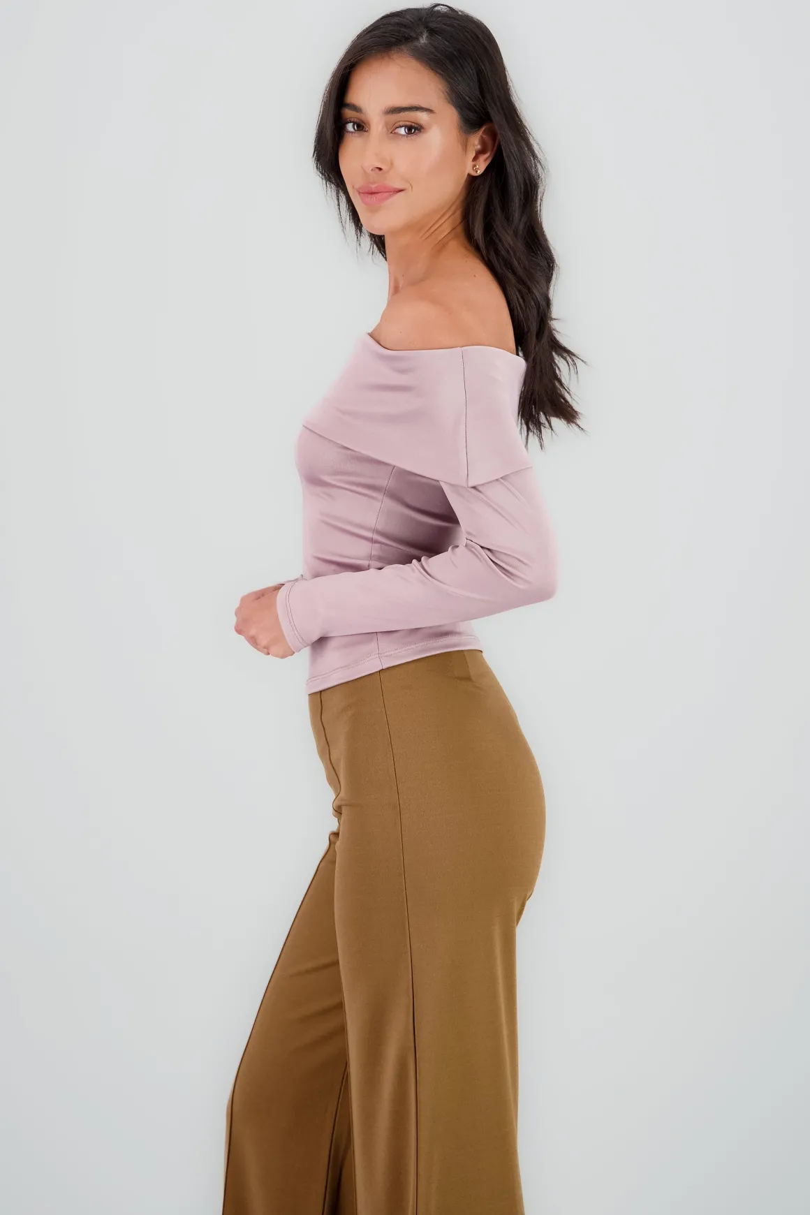 Top off shoulder manga larga liso