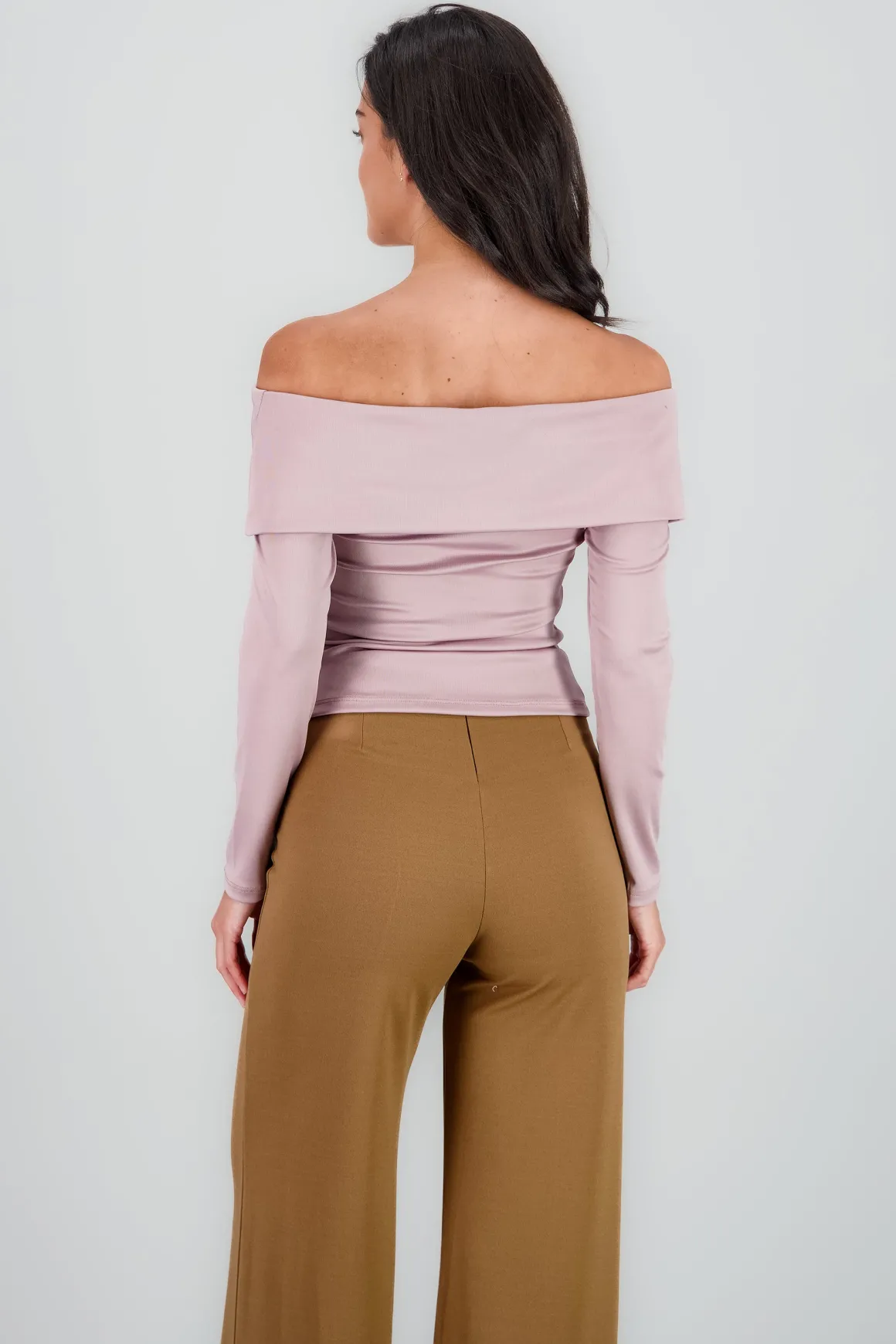Top off shoulder manga larga liso