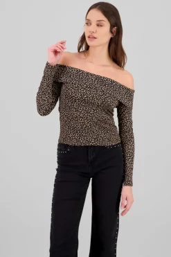 Top sin hombros animal print