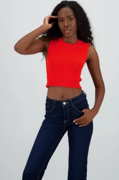 Top tejido corto sin mangas