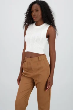 Top tejido corto sin mangas