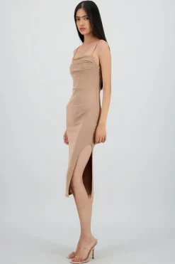 Vestido midi escote drapeado