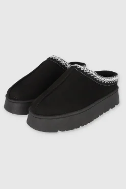 Zueco peluche franja