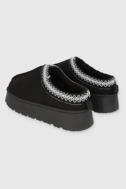 Zueco peluche franja